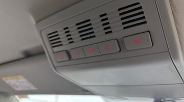 2016 Volkswagen 2.0 BiTDI BlueMotion Tech Executive 4Motion Euro 6 5-door (Silver) - Image: 43