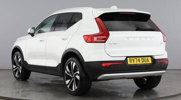 2025 Volvo 2.0 B3 MHEV Ultra Bright DCT Auto Euro 6 5-door (White) - Image: 3