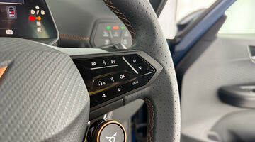 2025 CUPRA E-Boost 59kWh V1 Auto 5-door (Blue) - Image: 21