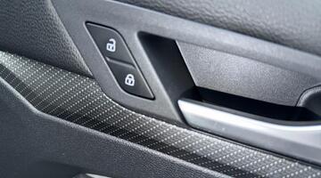 2022 Volkswagen TSI Active Euro 6 5-door (Blue) - Image: 22