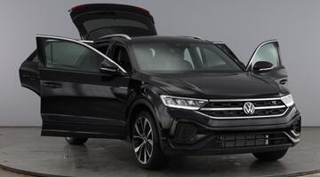 2025 Volkswagen TSI R-Line DSG Euro 6 5-door (Black) - Image: 9