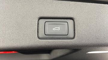 2025 Audi 2.0 TFSI S line S Tronic quattro Euro 6 5-door (Grey) - Image: 32