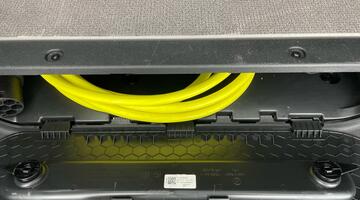 2025 Volkswagen Pro 79kWh Commerce Auto 5-door (Silver) - Image: 16