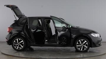 2025 Volkswagen 1.0 TSI Match DSG Euro 6 5-door (Black) - Image: 10