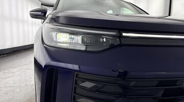 2025 Volkswagen ETSI MHEV Life DSG Euro 6 5-door (Purple) - Image: 42