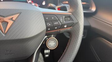 2025 CUPRA EHybrid 25.8kWh VZ2 DSG Euro 6 5-door (Purple) - Image: 23