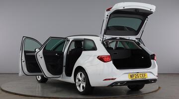 2025 SEAT TSI EVO FR Euro 6 5-door (White) - Image: 11