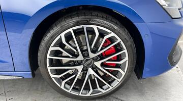 2025 Audi 2.0 TFSI Black Edition Sportback S Tronic quattro Euro 6 5-door (Blue) - Image: 5