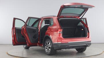 2021 Volkswagen TSI Active Euro 6 5-door (Red) - Image: 11