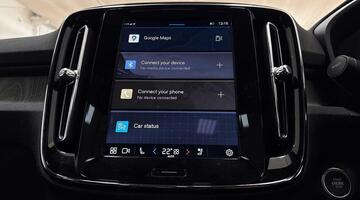 2025 Volvo 2.0 B3 MHEV Ultra Dark DCT Auto Euro 6 5-door (Black) - Image: 11