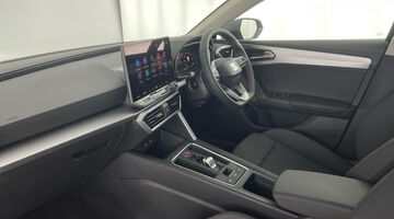 2025 SEAT EHybrid 25.8kWh FR DSG Euro 6 5-door (Black) - Image: 2