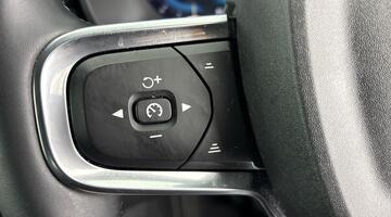 2025 Volvo 2.0 B3 MHEV Plus DCT Auto Euro 6 5-door (Brown) - Image: 31