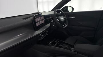 2025 Audi SUV S line TFSI 150 PS S tronic (Black) - Image: 2
