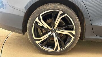 2025 Volvo 2.0 B4 MHEV Plus DCT Auto Euro 6 5-door (Blue) - Image: 16