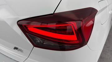 2025 SEAT 1.0 TSI FR DSG Euro 6 5-door (White) - Image: 27