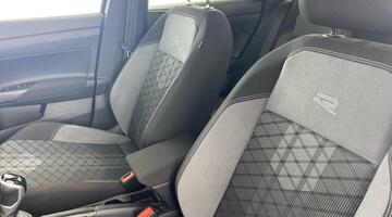 2024 Volkswagen 1.0 TSI R-Line DSG Euro 6 5-door (Black) - Image: 32