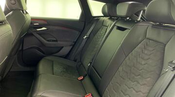 2025 Audi 100kWh Launch Edition Auto 5-door (White) - Image: 40