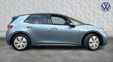 2022 Volkswagen Pro Performance 58kWh Family Auto 5-door (Multicolour) - Image: 4