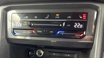 2025 Volkswagen TSI R-Line DSG Euro 6 5-door (White) - Image: 26