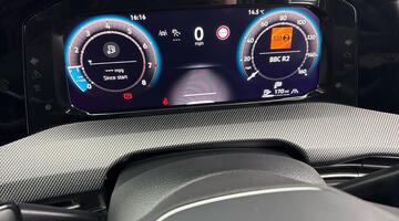 2025 Volkswagen TSI R-Line Euro 6 5-door (Black) - Image: 21