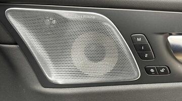 2024 Volvo 2.0h T8 18.8kWh Ultra Black Edition Auto Euro 6 5-door (Black) - Image: 27