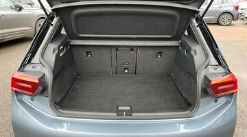 2020 Volkswagen Pro Performance 58kWh Family Auto 5-door (Blue) - Image: 10