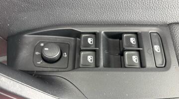 2024 SEAT 1.0 TSI FR Sport Euro 6 5-door (Red) - Image: 19