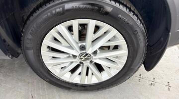 2023 Volkswagen 1.0 TSI Life Euro 6 5-door (Grey) - Image: 22