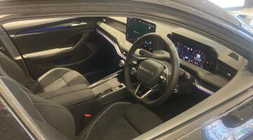 2025 Škoda TSI iV 25.7kWh SportLine DSG Euro 6 5-door (Black) - Image: 6