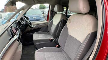 2025 Volkswagen TSI eHybrid 19.7kWh Ocean DSG 4Motion Euro 6 4-door (Red) - Image: 42