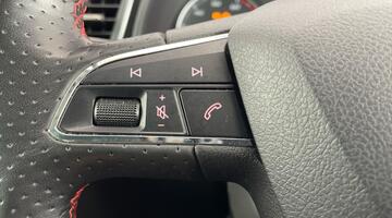 2017 SEAT EcoTSI FR Technology Euro 6 5-door (Red) - Image: 23