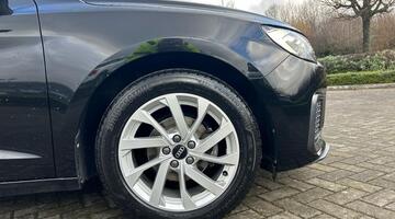 2022 Audi 1.0 TFSI 25 Sport Sportback Euro 6 5-door (Black) - Image: 5