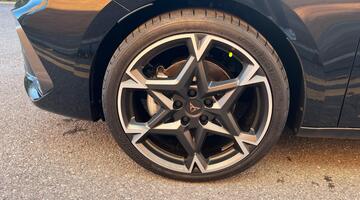 2025 CUPRA ETSI V2 DSG Euro 6 5-door (Black) - Image: 30