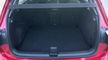 2022 Volkswagen TSI Style Euro 6 5-door (Red) - Image: 19