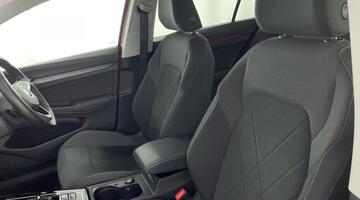 2022 Volkswagen TSI 13kWh Style DSG Euro 6 5-door (Red) - Image: 32