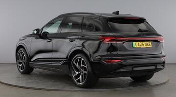 2025 Audi 100kWh Performance Edition 1 Auto 5-door (Black) - Image: 3