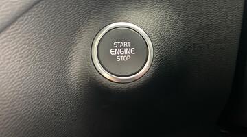 2019 Volvo 2.0 T4 Inscription Auto Euro 6 5-door (White) - Image: 28