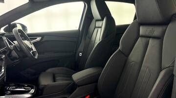 2023 Audi 40 Black Edition Sportback Auto 5-door 82kWh (Blue) - Image: 32