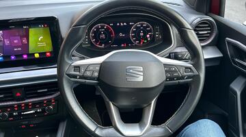 2022 SEAT 1.0 TSI XCELLENCE Lux DSG Euro 6 5-door (Red) - Image: 18