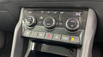 2023 Škoda TSI ACT SE Drive DSG Euro 6 5-door (7 Seat) (Black) - Image: 14