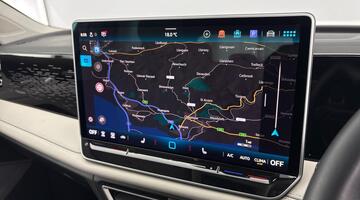 2025 Volkswagen ETSI MHEV Elegance DSG Euro 6 5-door (Green) - Image: 27