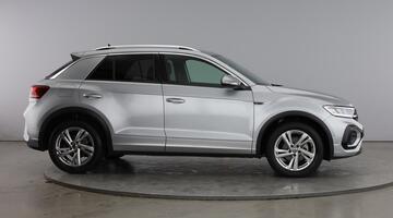 2025 Volkswagen TSI R-Line DSG Euro 6 5-door (Silver) - Image: 4