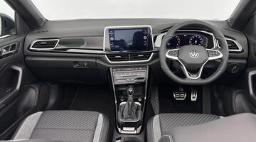 2025 Volkswagen TSI R-Line DSG 2WD Euro 6 2-door (Grey) - Image: 8