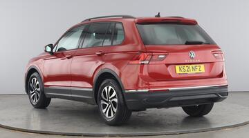 2021 Volkswagen TSI Active Euro 6 5-door (Red) - Image: 3