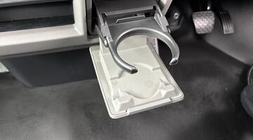 2025 Volkswagen 2.0 TDI T3Commerce Auto FWD SWB Euro 6 5-door (Grey) - Image: 13