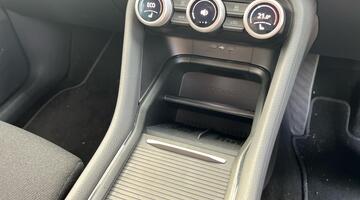 2025 Škoda TSI iV 25.7kWh SE DSG Euro 6 5-door (5 Seat) (Grey) - Image: 56