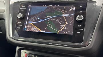 2022 Volkswagen 2.0 TDI Life DSG Euro 6 5-door (Blue) - Image: 22