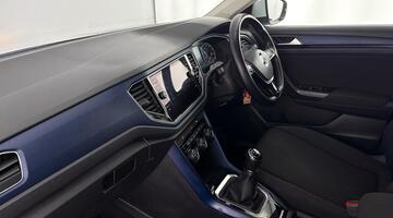 2021 Volkswagen 1.0 TSI United Euro 6 5-door (Silver) - Image: 2