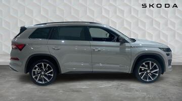 2022 Škoda TSI ACT SportLine DSG Euro 6 5-door (7 Seat) (Grey) - Image: 4