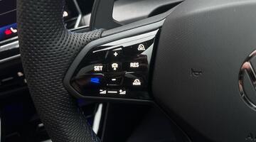 2025 Volkswagen 2.0 TSI R Black Edition DSG 4Motion Euro 6 5-door (Grey) - Image: 29